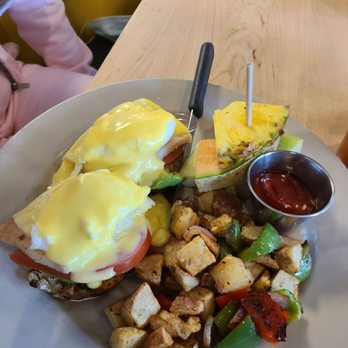Breakfast Club - Turkey Benedict - Breakfast & Brunch Near Me - Phoenix, Arizona
