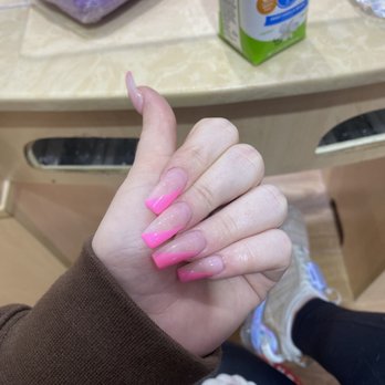 Juju's Nail & Spa - Nail Salons Near Me - Fresh Meadows, New York