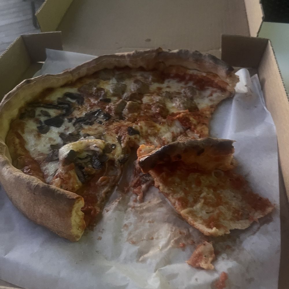 DEEP DISH PIZZA DEEP DISH PIZZA