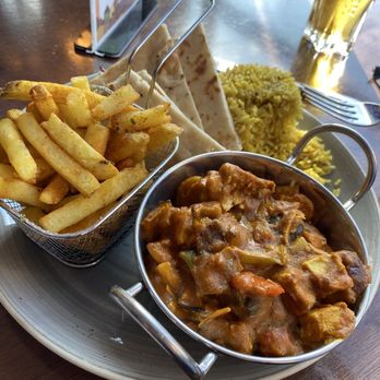 Imperial Hotel - Chicken curry - Hotels Near Me - Dundalk, LH