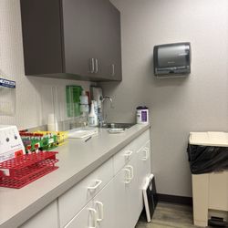 Quest Diagnostics - I got in super fast with a same day appointment!!!
