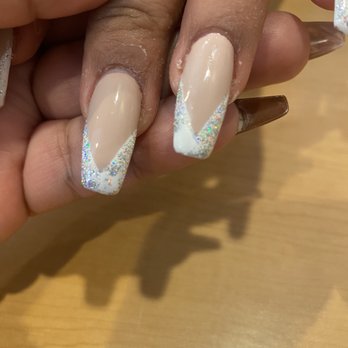 Titanic Nails - This is what started happening 30 minutes after having the nails. - Nail Salons Near Me - La Habra, California Titanic Nails - This is what started happening 30 minutes after having the nails. - Nail Salons Near Me - La Habra, California