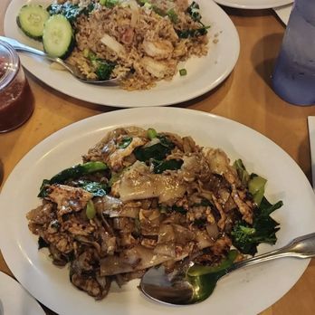 Too Thai Street Eats - pad see ew with chicken - Thai Near Me - Carrollton, Texas