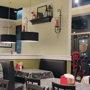 Chicken Salad Chick - Eye catching Decor. - Southern Near Me - Fort Worth, Texas