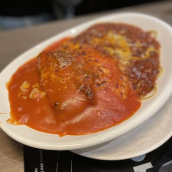 Pine House Cafe - Chicken on rice with tomato sauce and spaghetti with meat sauce - Hong Kong Style Cafe Near Me - Toronto, Ontario