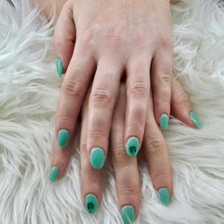 Becky Nails and Spa - St Patrick Day, clover