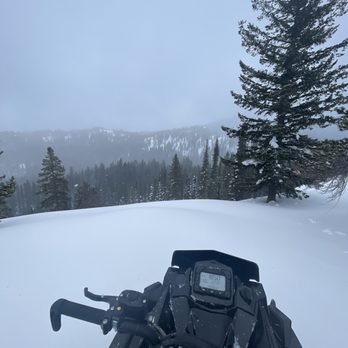 Mountain Meadow Adventure Rentals - Ski & Snowboard Shops Near Me - Donnelly, Idaho
