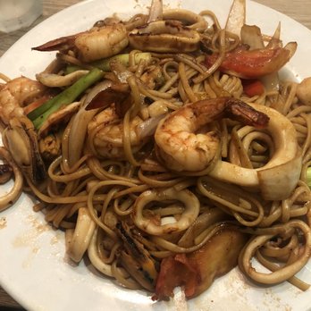 La Perla - Seafood and spaghetti was a disappointment tasted like a bad lo mein. - Latin American Near Me - Miami, Florida La Perla - Seafood and spaghetti was a disappointment tasted like a bad lo mein. - Latin American Near Me - Miami, Florida