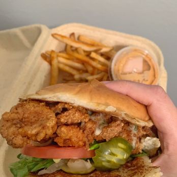 The Rub Chicken & Beer - Fricken Good Fried Chicken Sando with Fries - Chicken Shop Near Me - Alexandria, Virginia The Rub Chicken & Beer - Fricken Good Fried Chicken Sando with Fries - Chicken Shop Near Me - Alexandria, Virginia