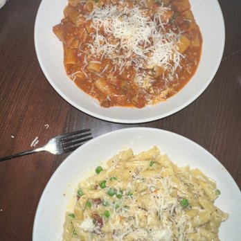 Papa Razzi- Wellesley - Rigatoni Bolognese - Italian Near Me - Wellesley, Massachusetts