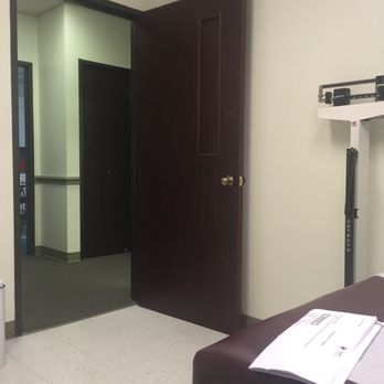 Dat Bui, MD - Large room - Internal Medicine Near Me - Houston, Texas Dat Bui, MD - Large room - Internal Medicine Near Me - Houston, Texas