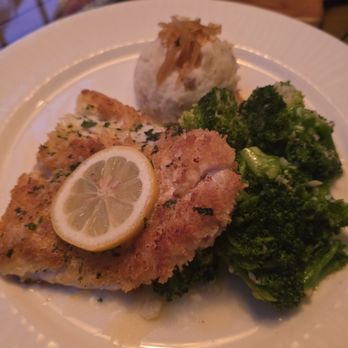 Chicanes Restaurant & Bar - Pan fried grouper - Bars Near Me - Sebring, Florida