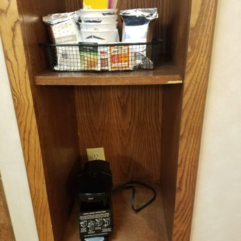Hampton Inn & Suites Del Rio - Coffee maker inroom - Hotels Near Me - Del Rio, Texas Hampton Inn & Suites Del Rio - Coffee maker inroom - Hotels Near Me - Del Rio, Texas