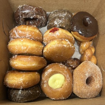 Chacha Bedoy Donuts & Bakery - Donuts Near Me - San Antonio, Texas