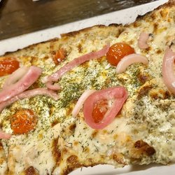 Sconni's Alehouse & Eatery - Smoked salmon flatbread- summer special