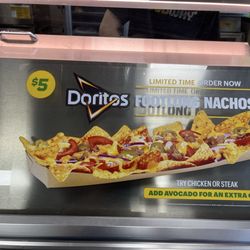 Nachos v. What they actually gave me.