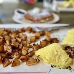 Breakfast Republic - Omelette