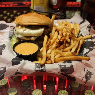 Burger Warfare by null