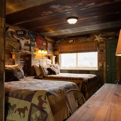 Flat Creek Lodge