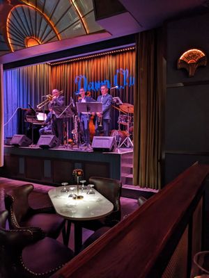 Dawn Club by null