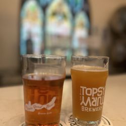 Topsy Turvy Brewery - Berry Squeezee & Hazy IPA