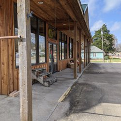Eureka Garden and Floral - Our front walkway