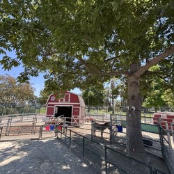 Parnell Storybook Zoo