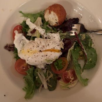 Cuisine - Salad de lyon with goat cheese, bacon, tomatoes and poached egg - French Near Me - Detroit, Michigan Cuisine - Salad de lyon with goat cheese, bacon, tomatoes and poached egg - French Near Me - Detroit, Michigan