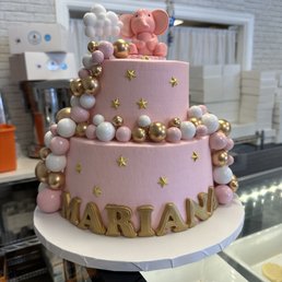 Personal cake design