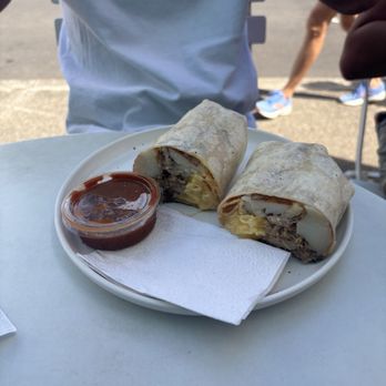 Java Kai Kauai - Pulled pork breakfast burrito - Breakfast & Brunch Near Me - Kapaa, Hawaii