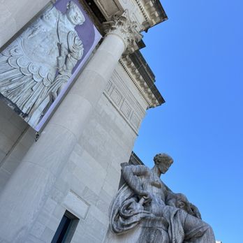Saint Louis Art Museum - Exterior shot - Art Museums Near Me - St Louis, Missouri Saint Louis Art Museum - Exterior shot - Art Museums Near Me - St Louis, Missouri