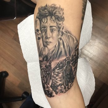 Skin Deep Tattoo - Tattoo Near Me - Levittown, New York