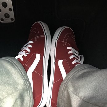 Vans - Shoe Stores Near Me - Santa Clara, California