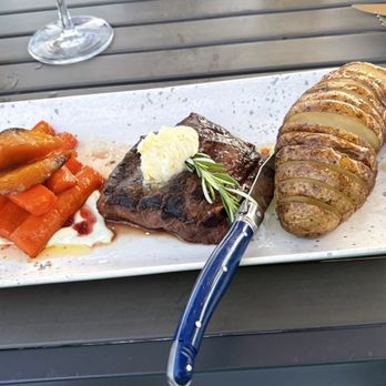 Blu Farm To Table - Skirt Steak - delicious - New American Near Me - Washington, North Carolina