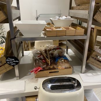 Element Bend - Gluten free bread - Hotels Near Me - Bend, Oregon