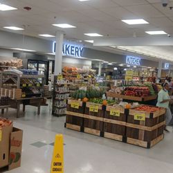 Food Bazaar - Bakery, kitchen, and deli are awesome sauce