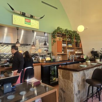 Le Hut Dinette - Bar area - Wine Bars Near Me - Santa Ana, California