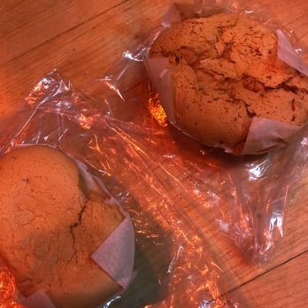 Kam Hing Bakery - Bakeries Near Me - New York, New York