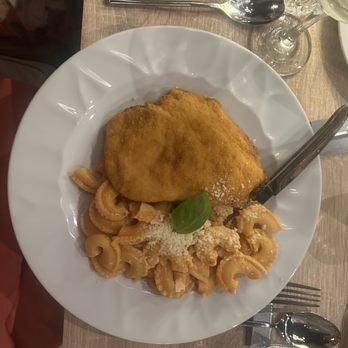 Picciocchi's Pasta - Chicken cutlet with pasta with blush sauce - Italian Near Me - Scranton, Pennsylvania Picciocchi's Pasta - Chicken cutlet with pasta with blush sauce - Italian Near Me - Scranton, Pennsylvania