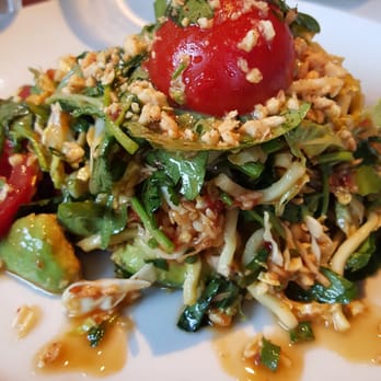 Hillstone Restaurant - Thai Salad - New American Near Me - Bal Harbour, Florida Hillstone Restaurant - Thai Salad - New American Near Me - Bal Harbour, Florida
