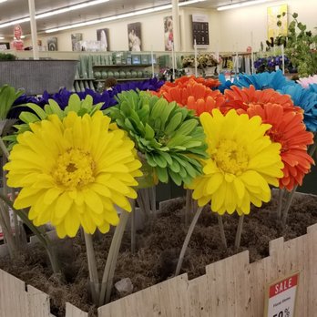 Hobby Lobby - Art Supplies Near Me - Lombard, Illinois