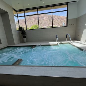 The Phoenician Spa - Womens hot tub - Day Spas Near Me - Scottsdale, Arizona The Phoenician Spa - Womens hot tub - Day Spas Near Me - Scottsdale, Arizona
