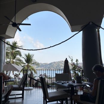 Mama Mia - Ocean view - Mexican Near Me - Zihuatanejo, GRO