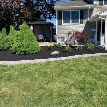 Jim Dunphy's Landscaping - Improved garden bed with edge stone - Landscaping Near Me - Delran, New Jersey Jim Dunphy's Landscaping - Improved garden bed with edge stone - Landscaping Near Me - Delran, New Jersey