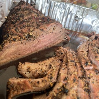 Mike's Backyard BBQ - Whole tri tip sliced and ready to eat. - Barbeque Near Me - Gilroy, California