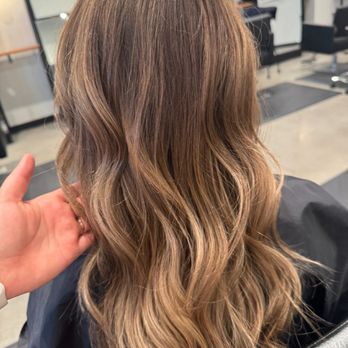 Citrus Salon - Hair Salons Near Me - Lake Oswego, Oregon