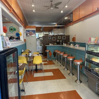 Painted Baker Cafe - Breakfast & Brunch Near Me - Putnam, Connecticut