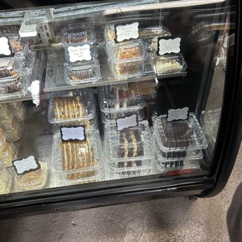 Mama Mila’s - Homemade Desserts for Dayzzz - Italian Near Me - Columbia, Tennessee