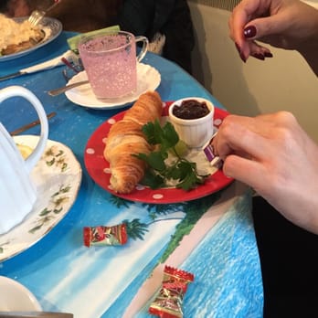 Pinky Murphy's Cafe - Cafes Near Me - Fowey, CON Pinky Murphy's Cafe - Cafes Near Me - Fowey, CON
