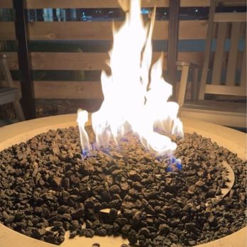 Foundry Food + Tap - Bars Near Me - Bettendorf, Iowa